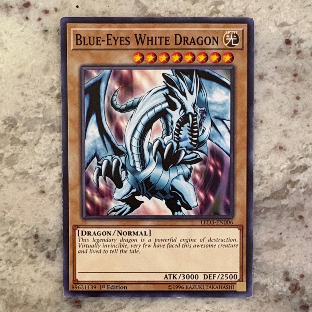 Blue-Eyes White Dragon Trading Card